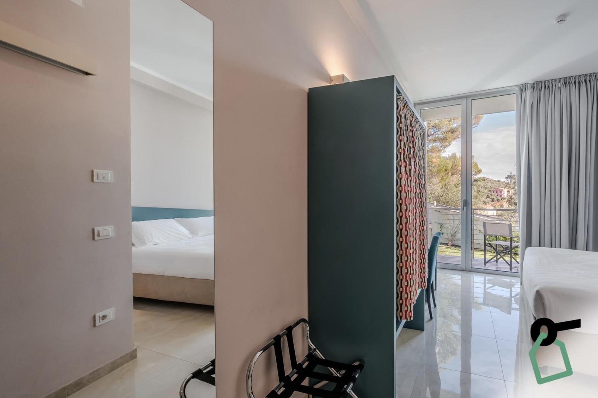 Hotiday Room Collection - Porto Venere Bagian luar foto